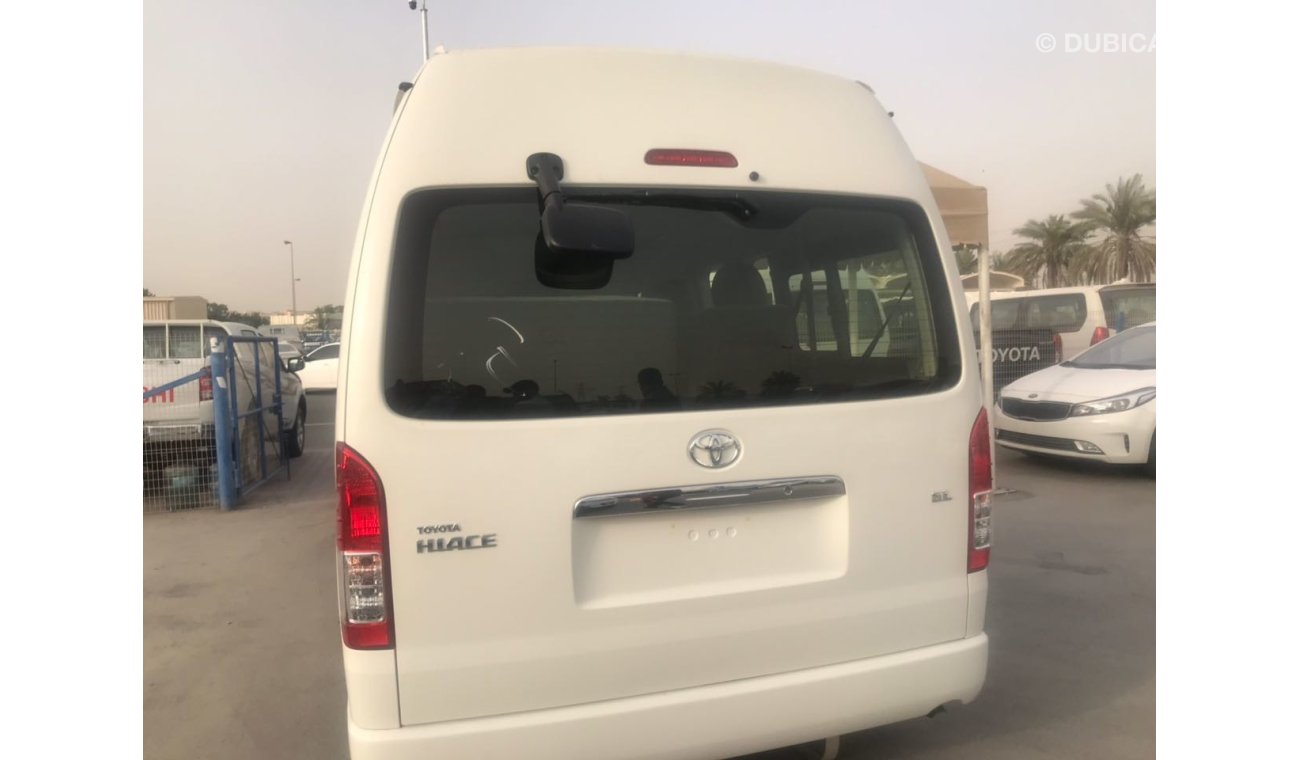 Toyota Hiace 15 seats