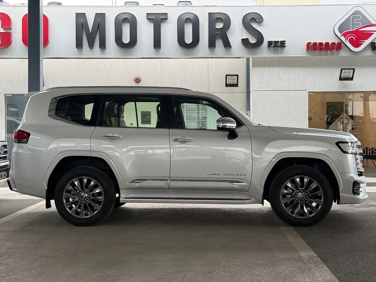 Toyota Land Cruiser 2026 LAND CRUISER VXR 3,3 TWINTURBO DIESEL  FULLY LOADED  **التصدير فقط خارج الخليج**EXPORT ONLY**