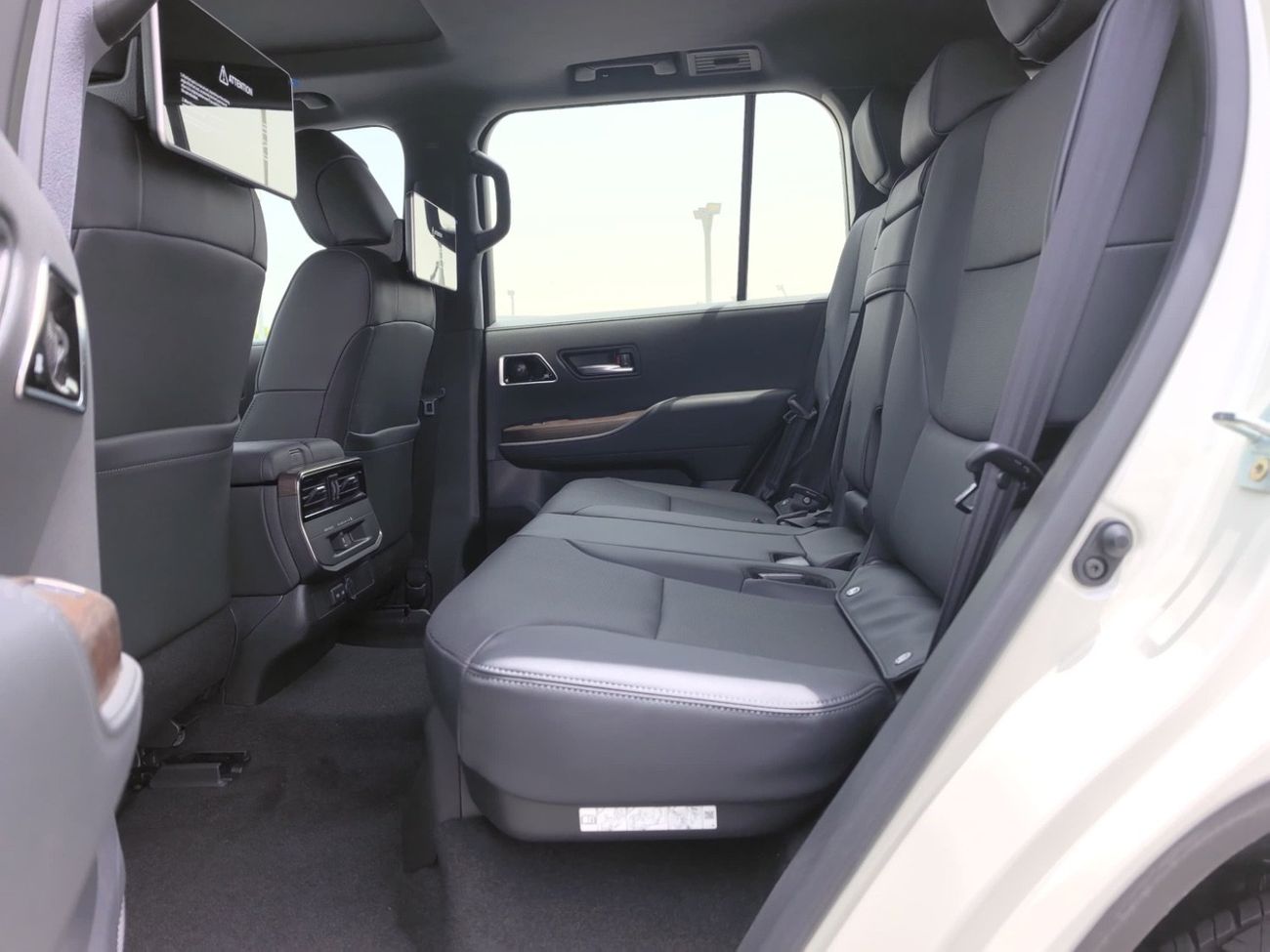 تويوتا لاند كروزر 2026 TOYOTA LAND CRUISER GXR 3.5L TWIN TURBO PETROL 5DOOR