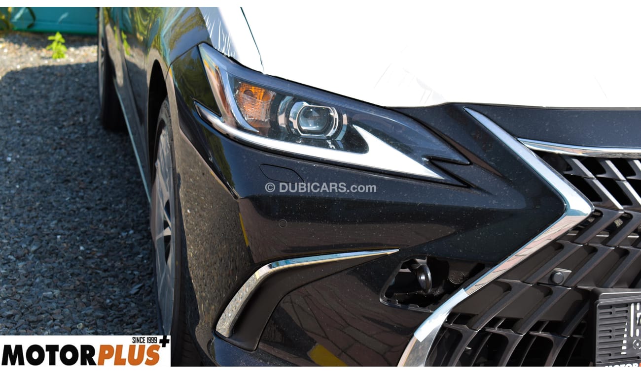 Lexus ES 300 h radar, seat heater, big screen, export only 2024 Euro specs