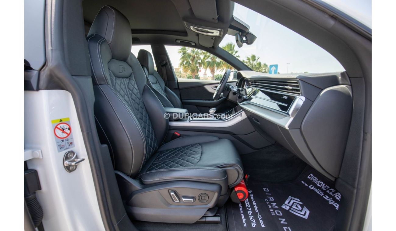 Audi Q8 55 TFSI quattro S-Line Sports & Black Gloss package Audi Q8 55 TFSI ABT  S Line Quattro Sport Panora