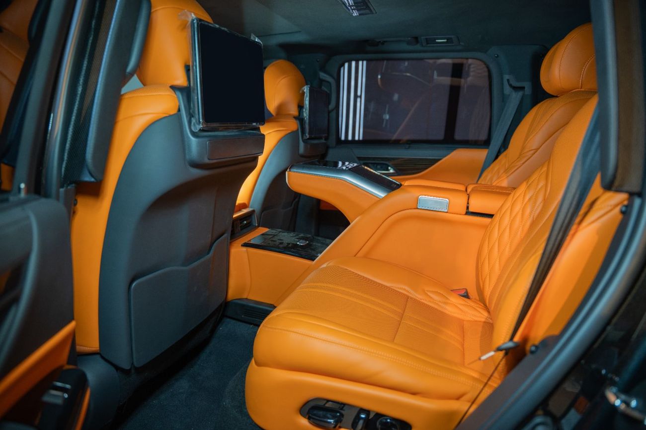 Lexus LX600