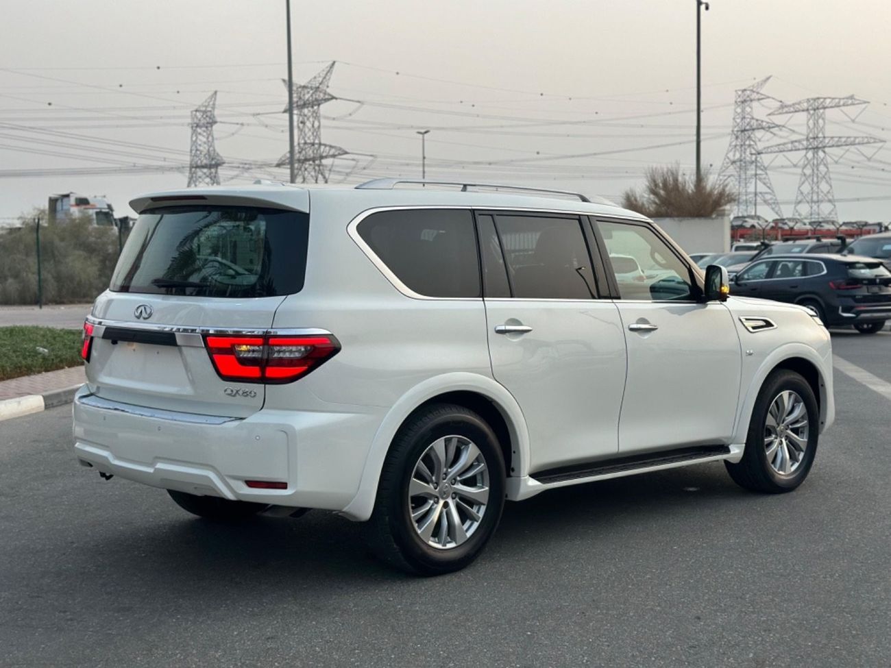 إنفينيتي QX80 Infinite QX80