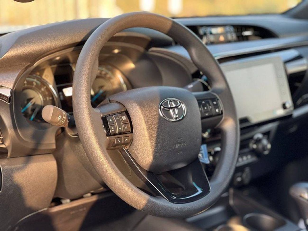 Toyota Hilux ADVENTURE 4.0L PTR A/T // 2025 // FULL OPTION WITH 360 CAMERA , BLIND SPOT , ADV KIT // SPECIAL OFFE