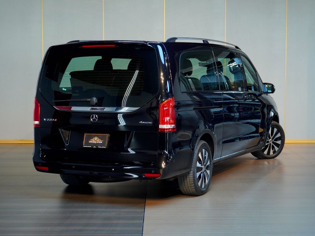 Mercedes-Benz V 220 4,990PM I BRAND NEW I MERCEDES-BENZ I V-CLASS V220 EXTRA LONG I AVANTGARDE I  with agency warranty &