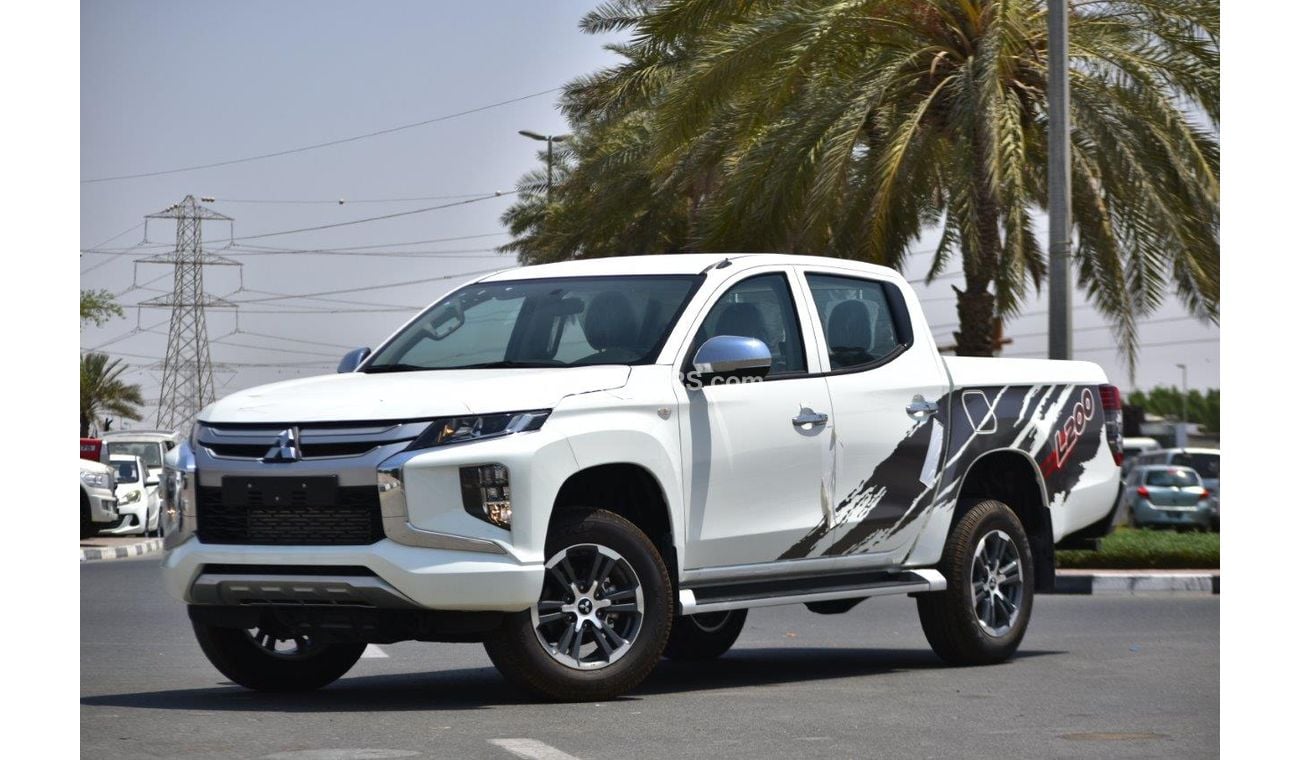 Mitsubishi L200 2.4L Diesel MT