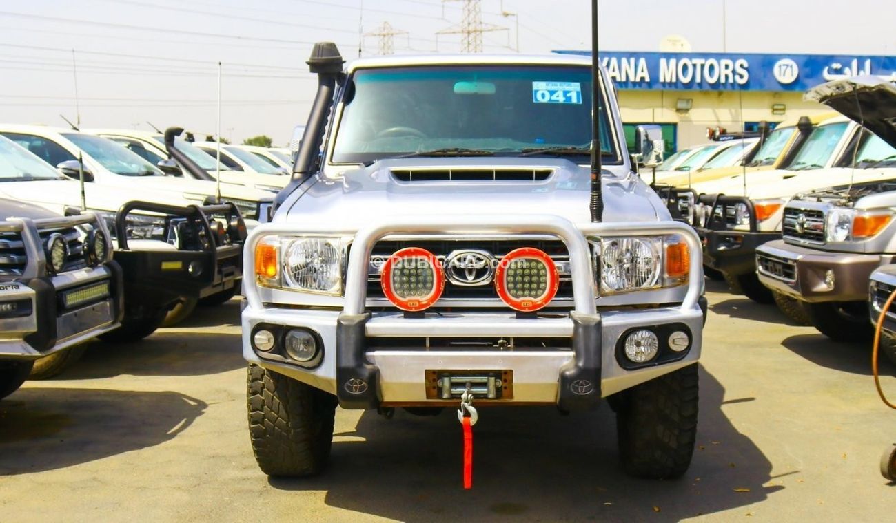 تويوتا لاند كروزر بيك آب Clean car accident free