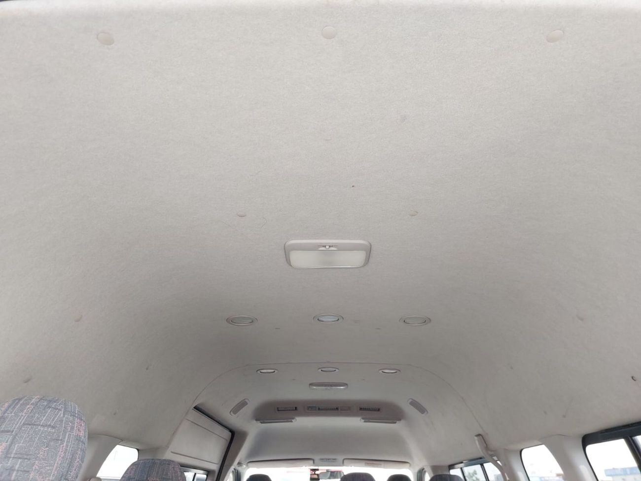 Toyota Hiace (RAMADAN OFFER) TOYOTA HIACE VAN RHD 2007 MODEL 2.7 L PETROL AUTOMATIC(PM19814)