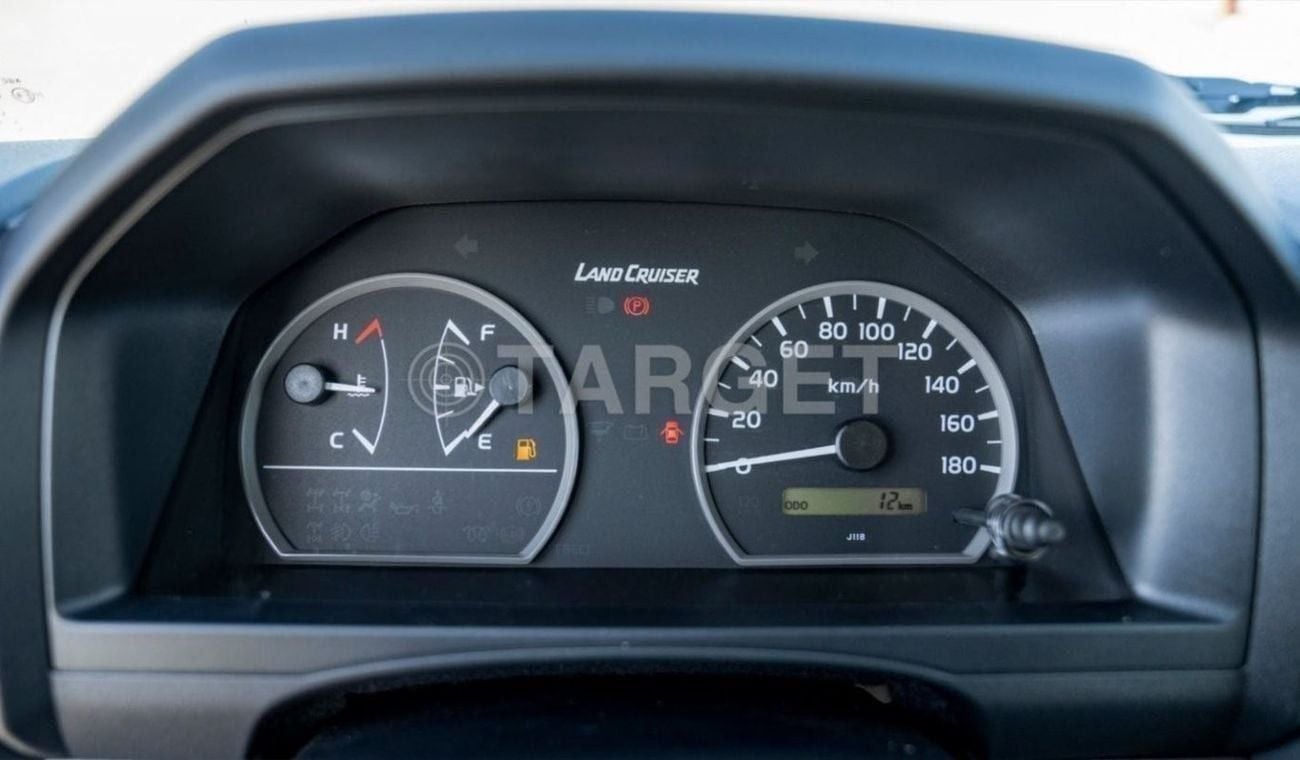 Toyota Land Cruiser 70 LC76 4.2L V6 DIESEL