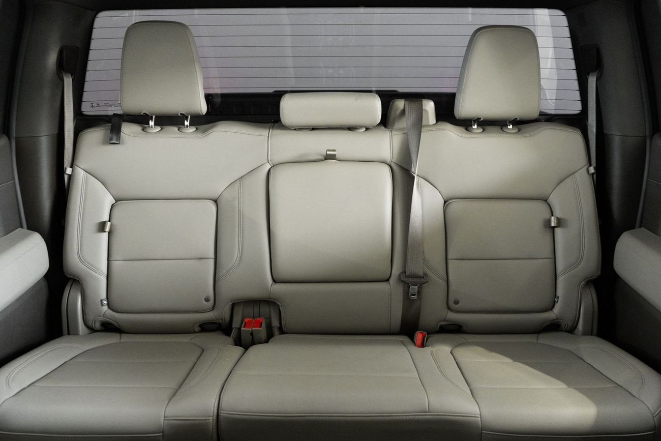 Chevrolet Silverado RST