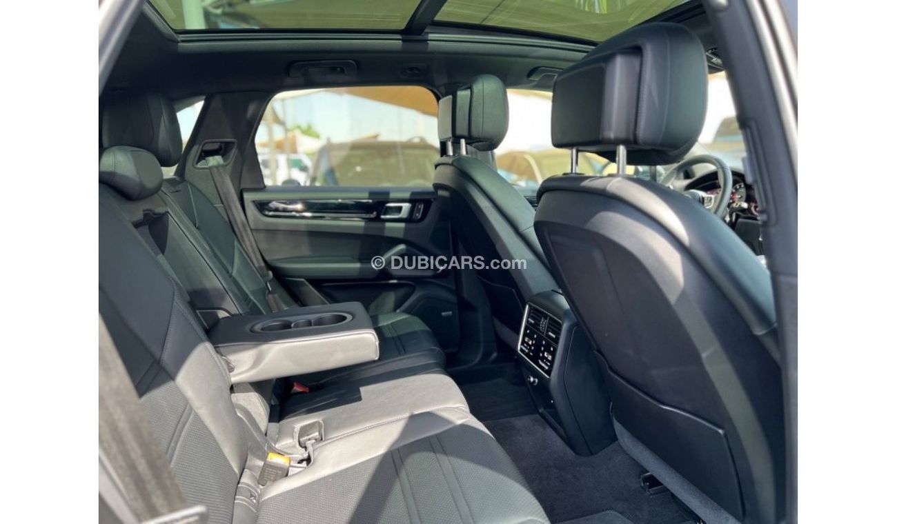 Porsche Cayenne Std Porsche Cayenne /Canadian /2022/Low Mileage