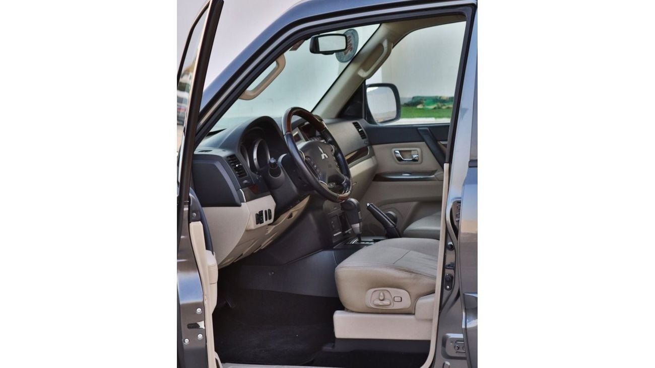 ميتسوبيشي باجيرو 2019 ميتسوبيشي باجيرو جي ال اس هايلاين (V80)، 5dr SUV، 3.8L 6cyl بنزين، أوتوماتيكي، دفع رباعي