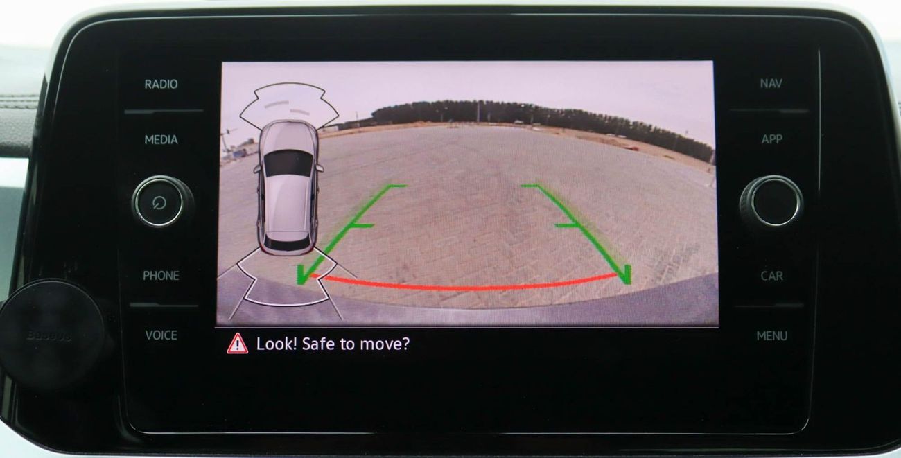 Volkswagen T ROC Style 1.4L Volkswagen T-Roc 2023 GCC, original paint , without accidents, in excellent condition 160