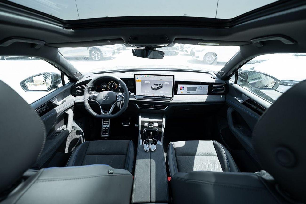 Volkswagen Tiguan Volkswagen Tiguan L Pro 380TSI AWD R-Line 2.0L Smart Premium Edition 2025