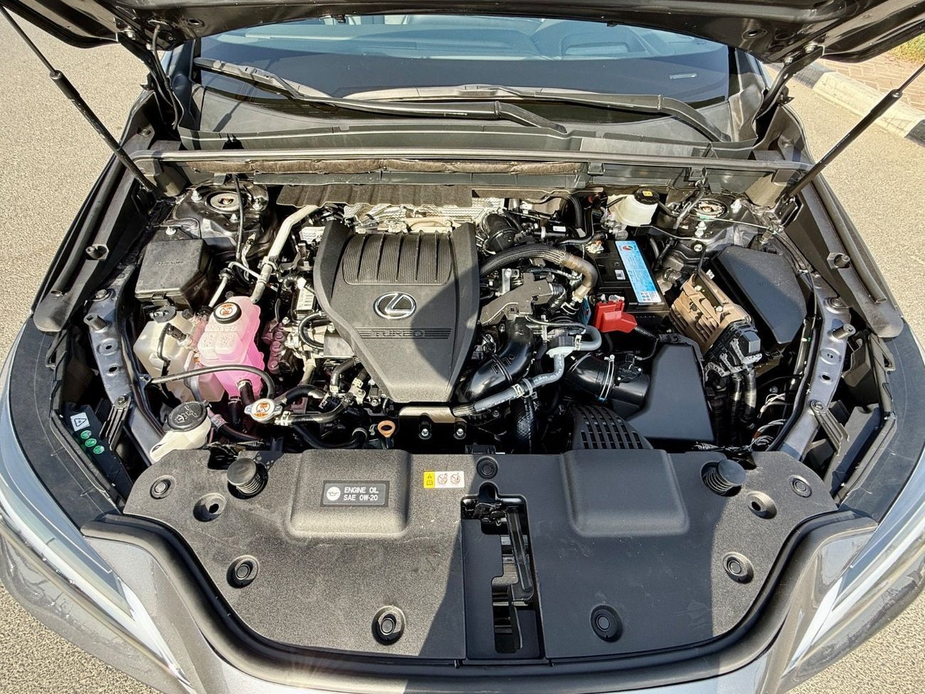 Lexus NX350 F SPORT 2.4L ( CYL)