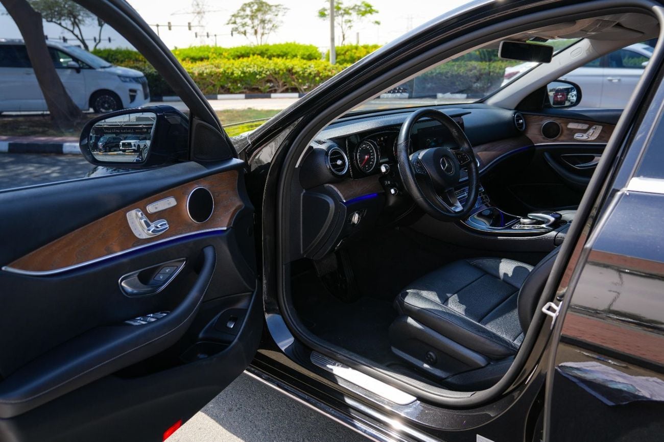 مرسيدس بنز E300 4 MATIC 2018!! KOREAN SPECS!! WELL MAINTAINED!! NO ACCIDENT