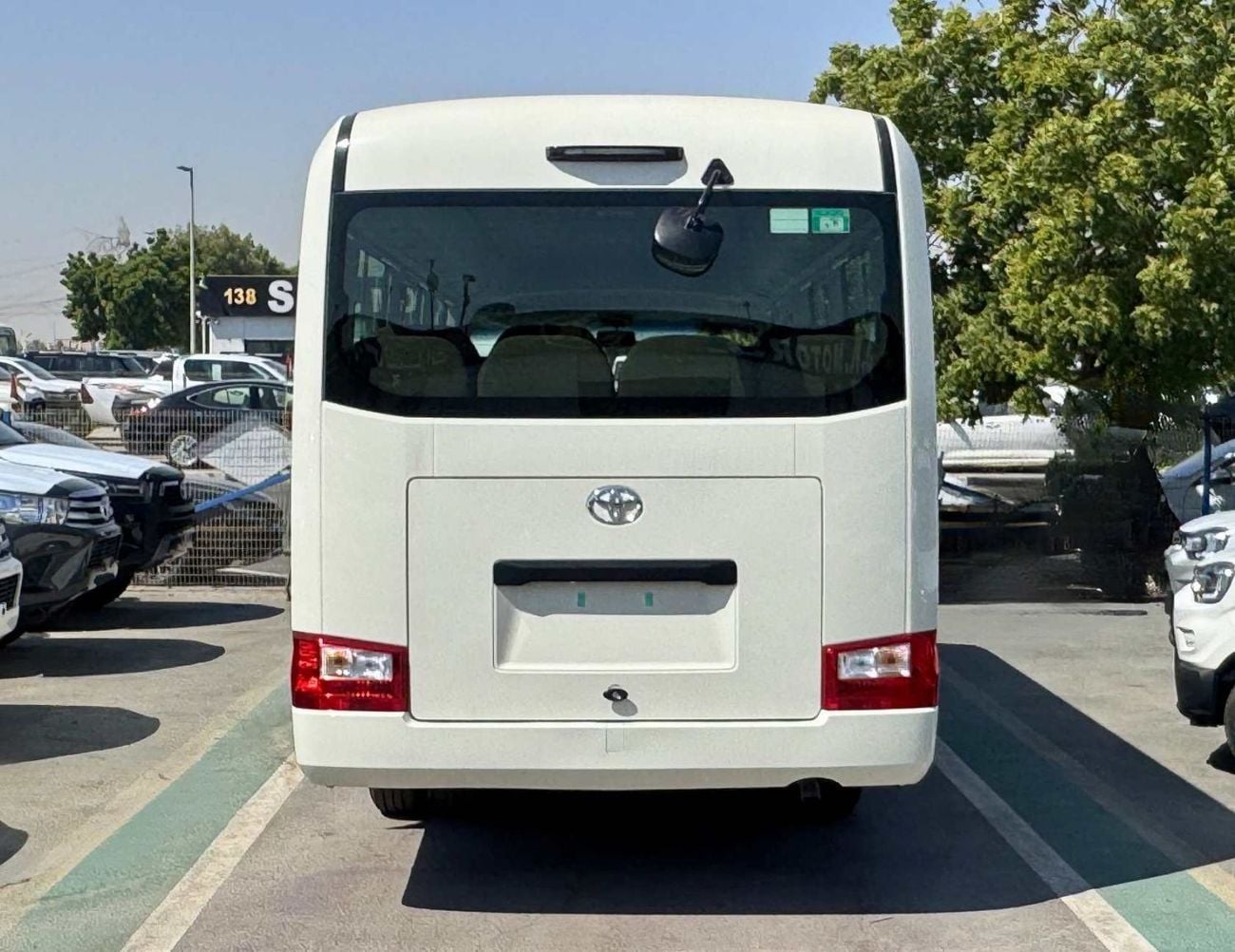 Toyota Coaster 4.2L V6 DIESEL 23 STR 4.2L V6 DIESEL | 23 STR M/T | AUTO FOLDING DOOR | REAR SEATS BELT (CODE # COD42A)