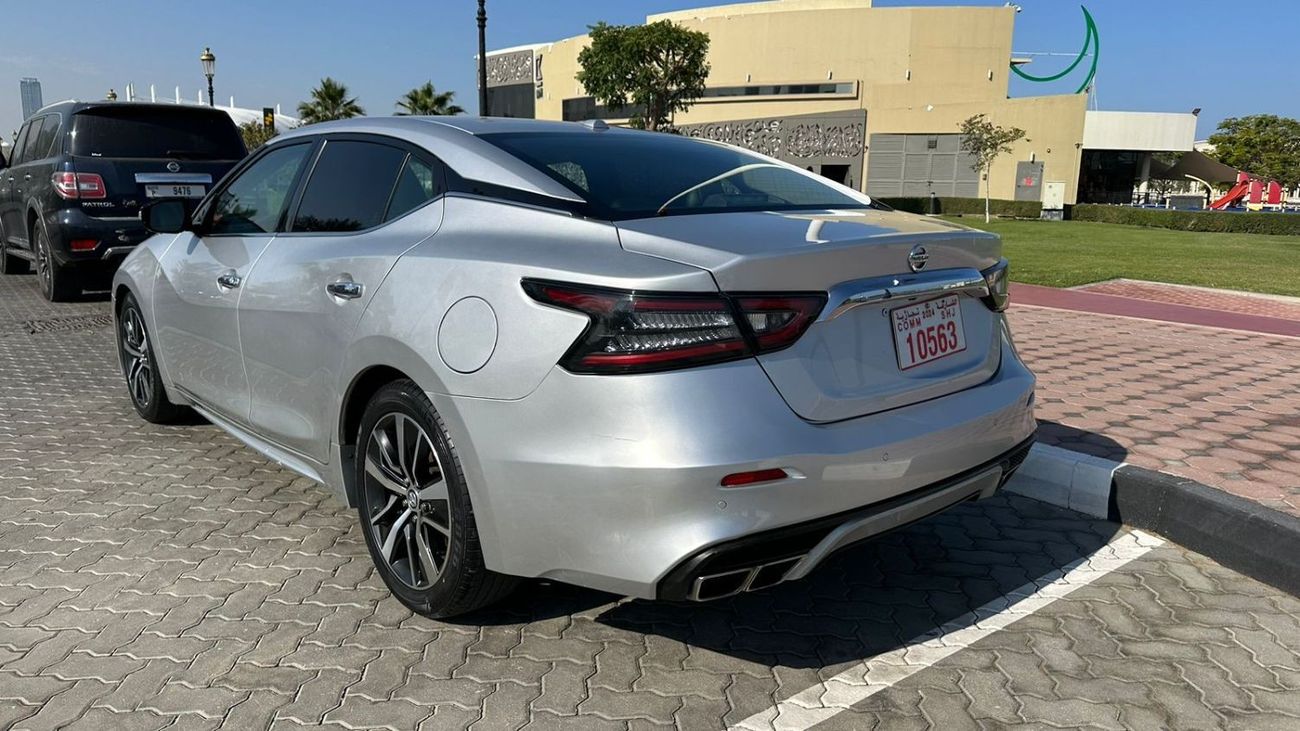 Nissan Maxima SV
