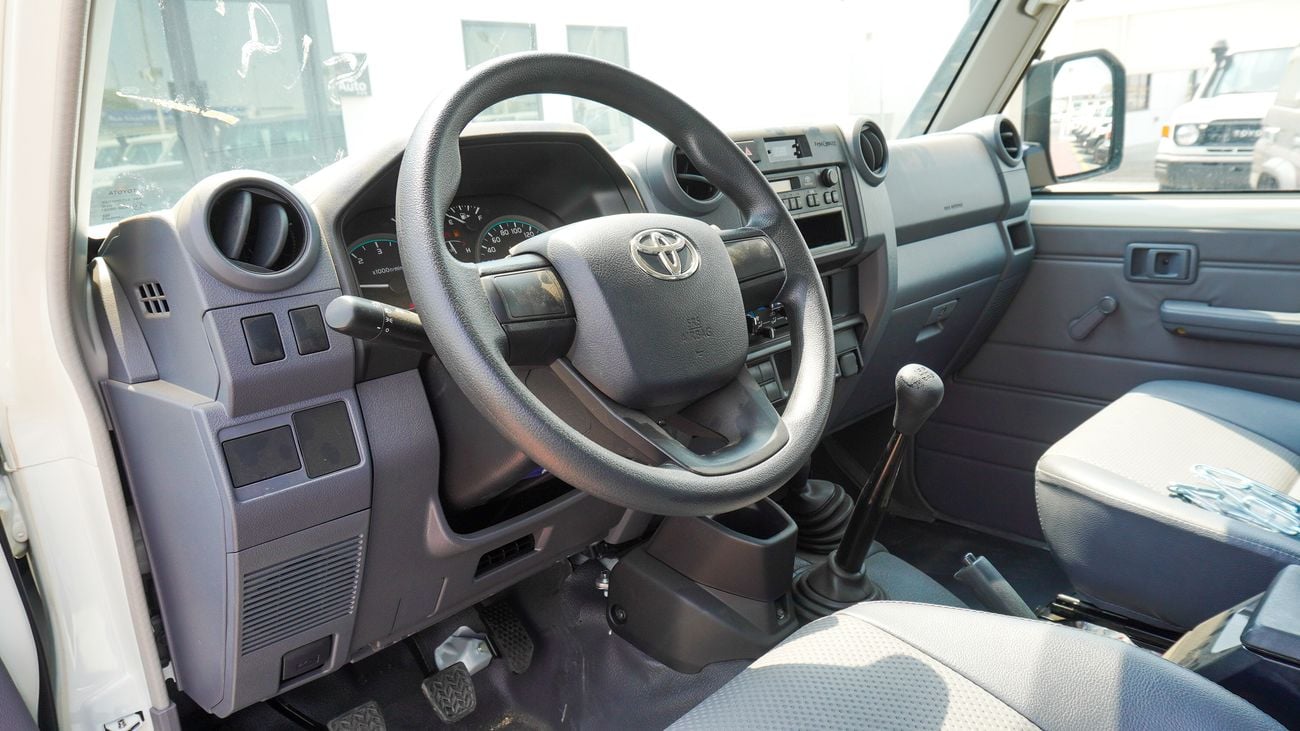 Toyota Land Cruiser Pick Up 4.2L Diesel M/T