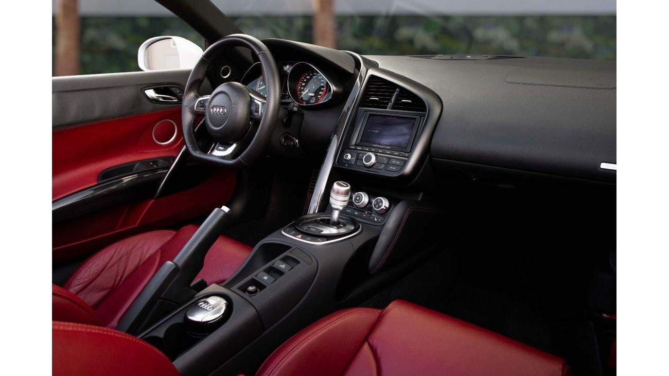 Audi R8 Spyder FSI 5.2L |  Low Mileage