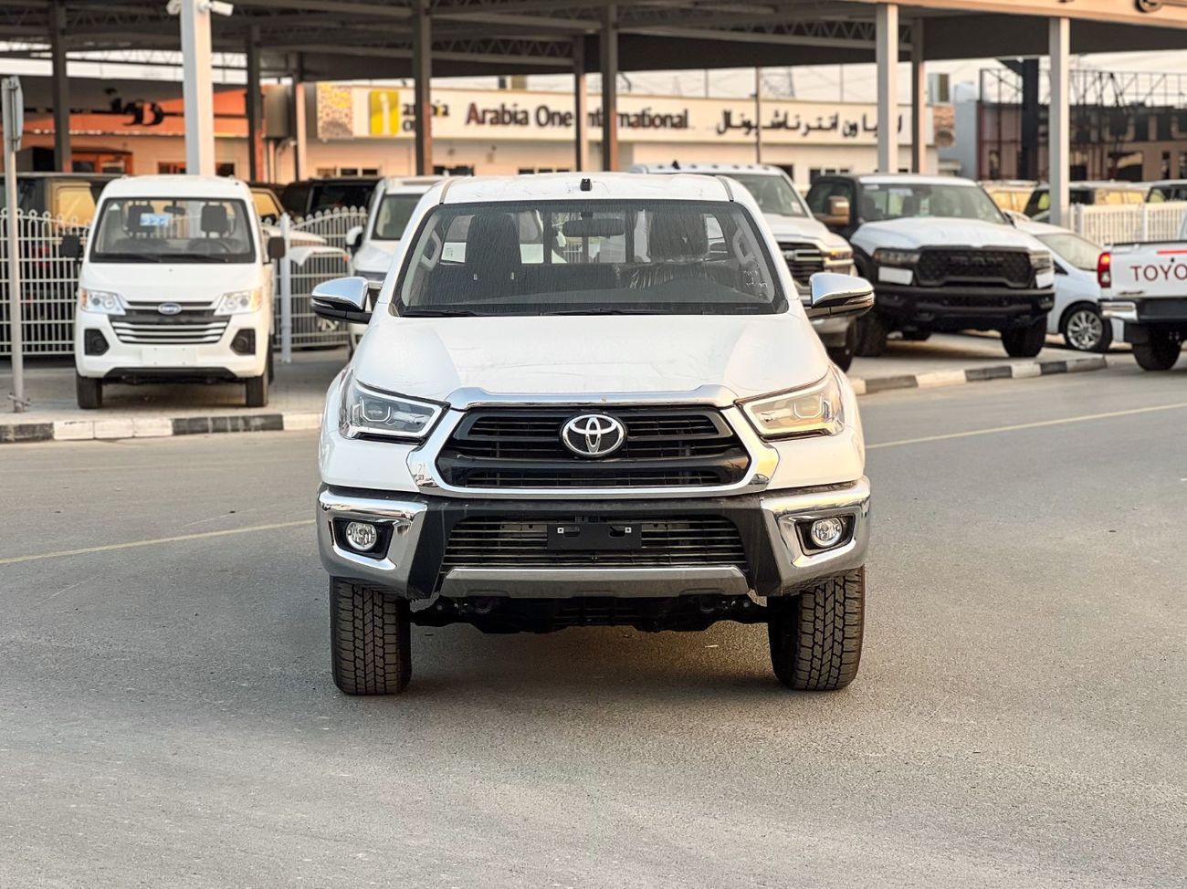 تويوتا هيلوكس EXPORT ONLY - Toyota Hilux 4x4 2.7L DC M/T