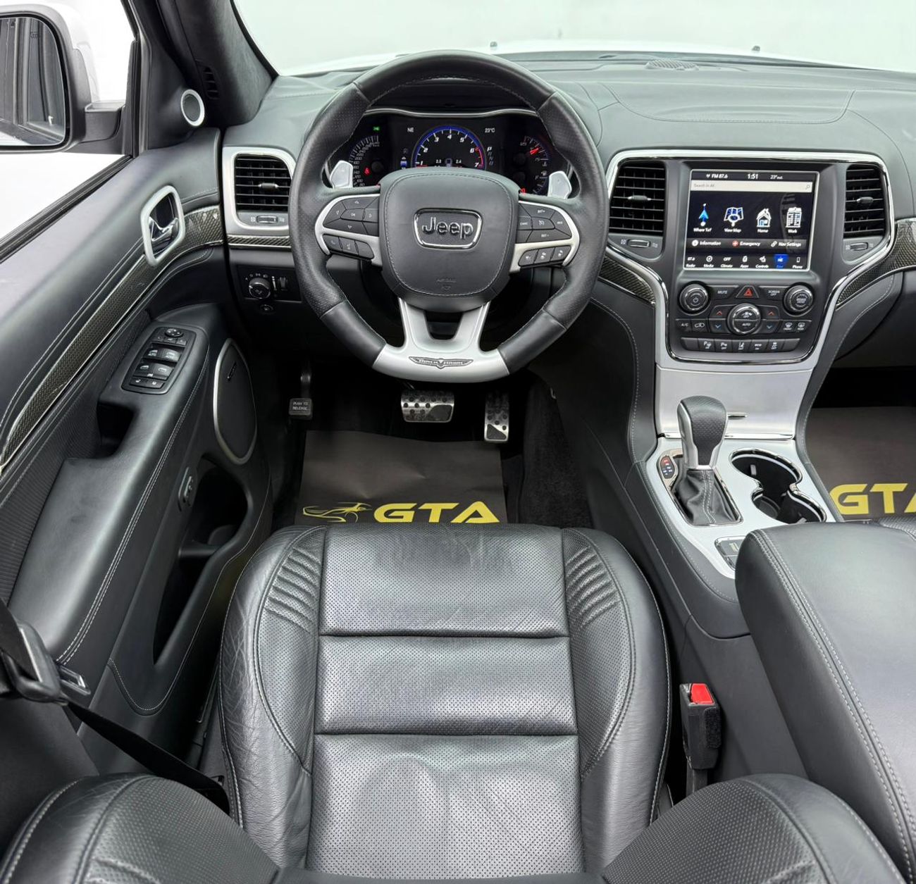 Jeep Grand Cherokee Trackhawk 6.2L 2018 Jeep Grand Cherokee Trackhawk ,Warranty ,Excellent Condition ,GCC