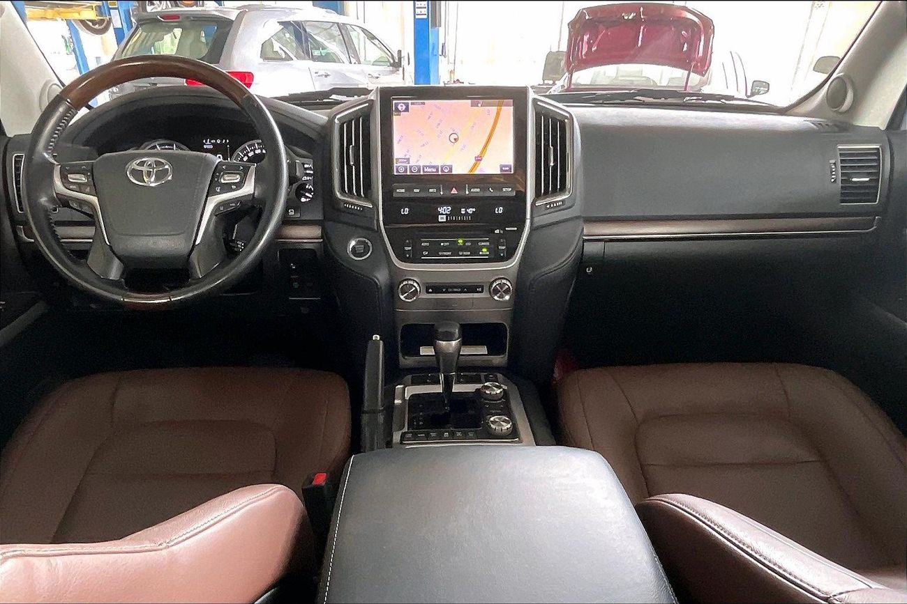 Toyota Land Cruiser VXR | upto AED 20,000 Ramadan Discount | Guaranteed Warranty | 0 Down Payment