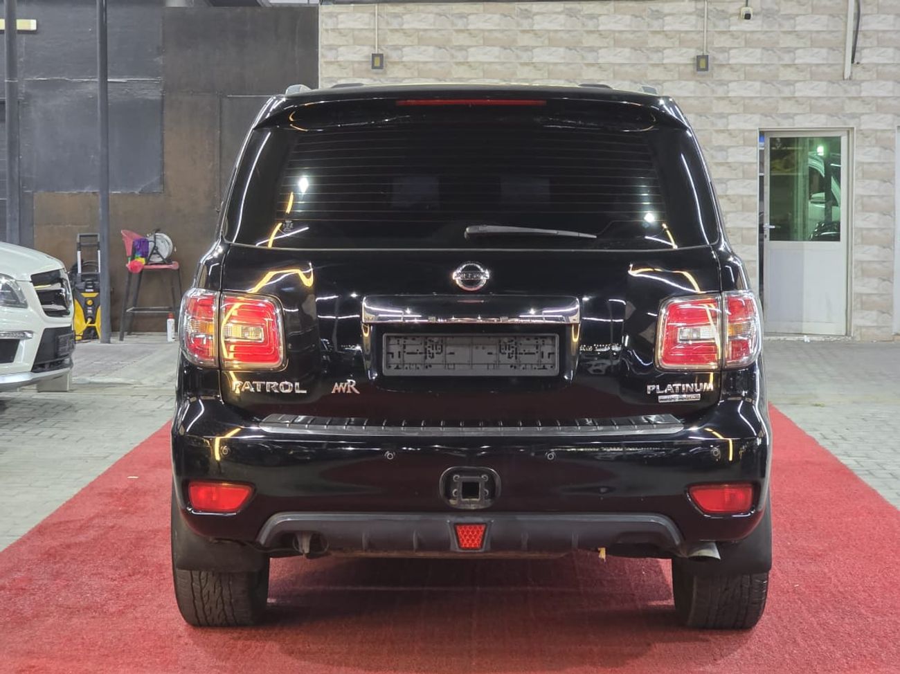 Nissan Patrol LE Platinum 5.6L