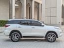 تويوتا فورتونر Toyota Fortuner 2016 LHD petrol engine 2.7 Gcc specs white