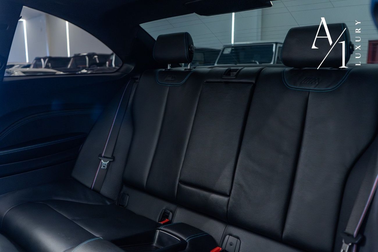 بي أم دبليو M2 2018 BMW M2, Excellent Condition, Full Service History, Fully Loaded, Carbon Fibre Accents, GCC Spec