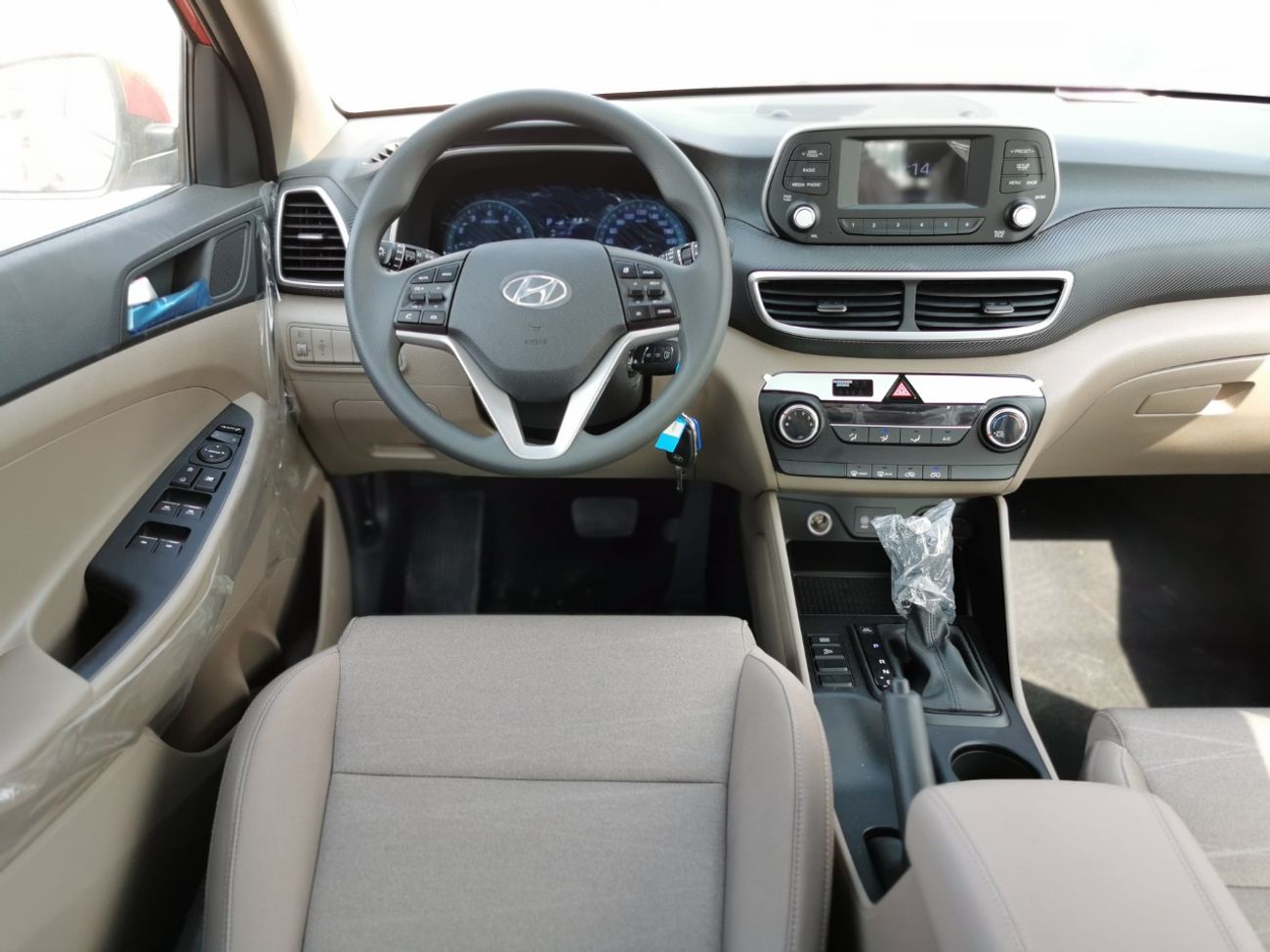 هيونداي توسون 2.0L, 19" Alloy Rim, Aux-Usb, Fog Lamps, Twin Sunroof, CODE-HTR20