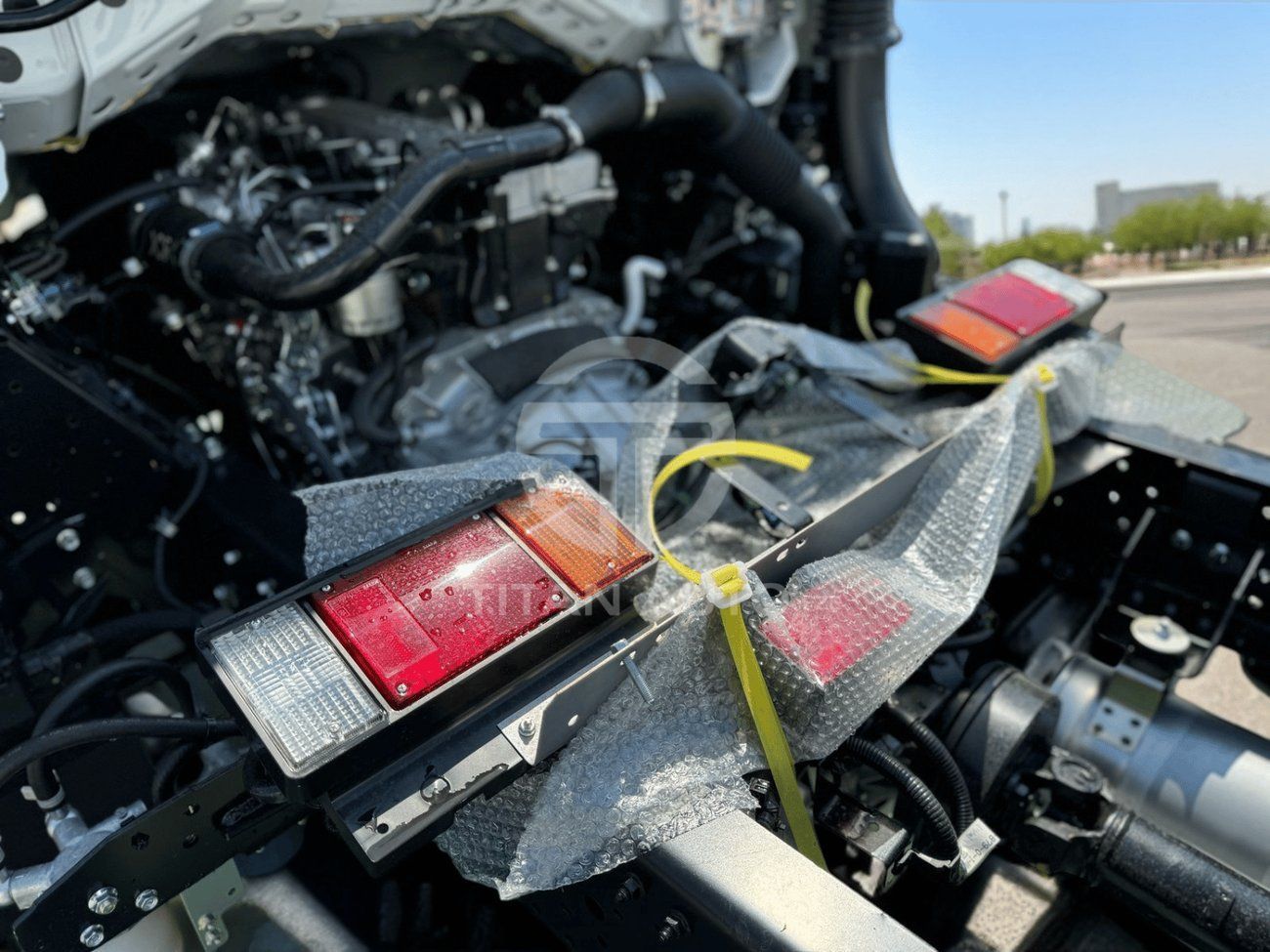 Isuzu NPR ISUZU NPR TRUCK CAB CHASSIS 4X2 MYY-5T 5- speed 2025 MODEL