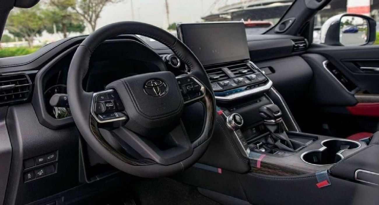 Toyota Land Cruiser Toyota landcruise 2026 VXR3.5L Twin turbo v6 petrol Engine Colour White push start Transmission Auto