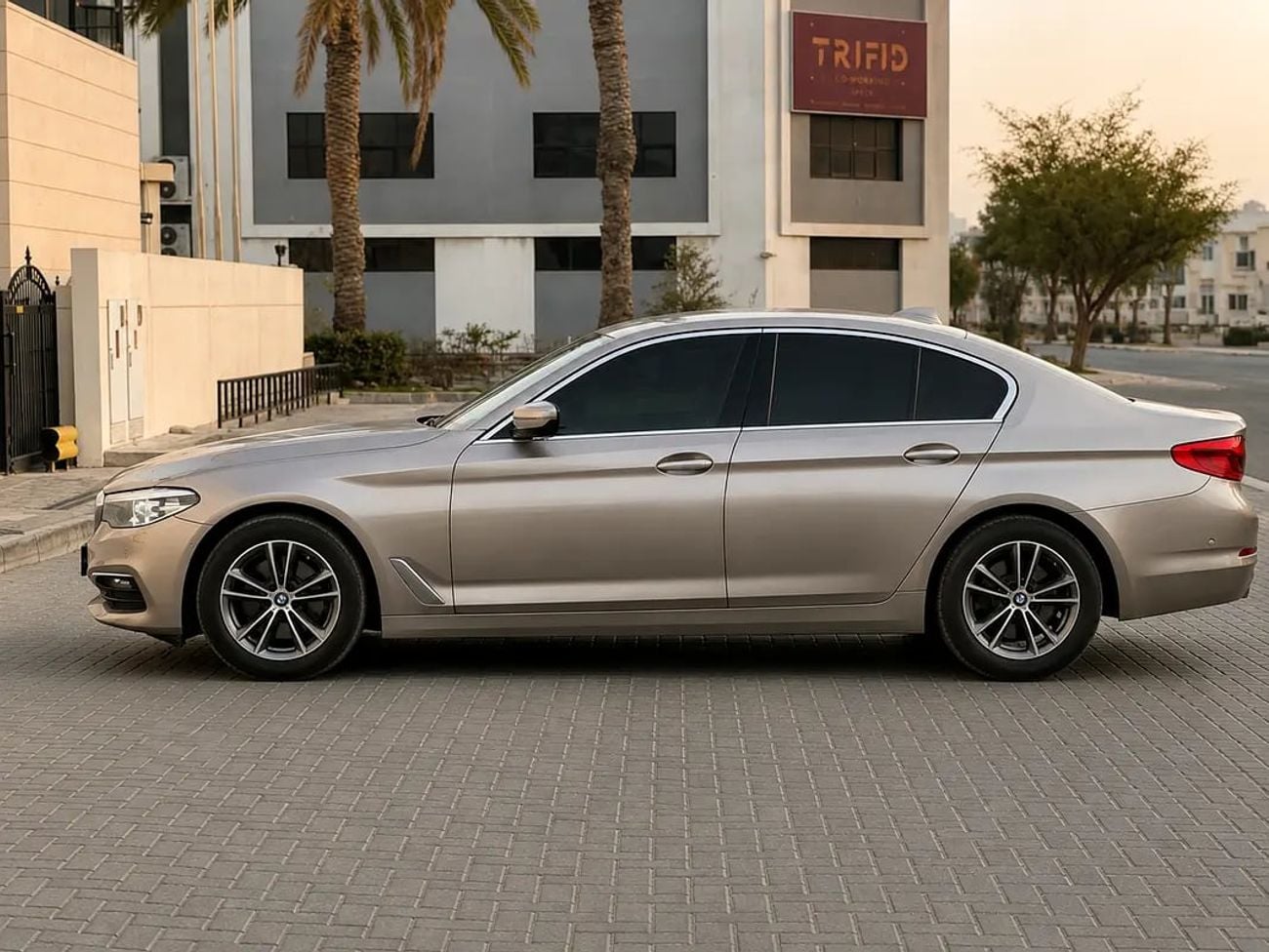 BMW 520i 520i Exclusive | GCC Specs | Low Mileage