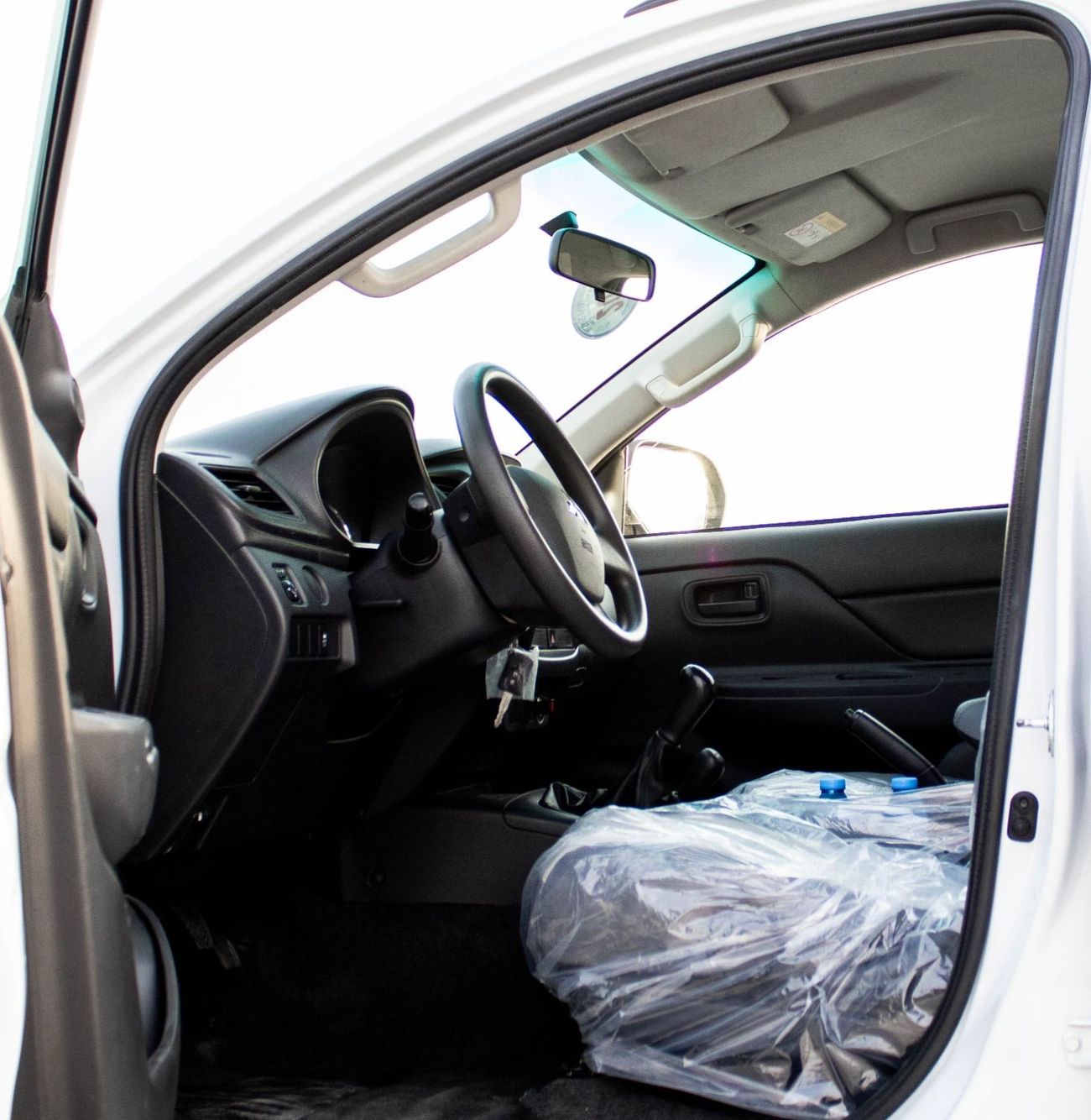 Mitsubishi L200 Mitsubishi L200 2.4 L 2019 GCC four wheel accident free in excellent condition 961 P.M