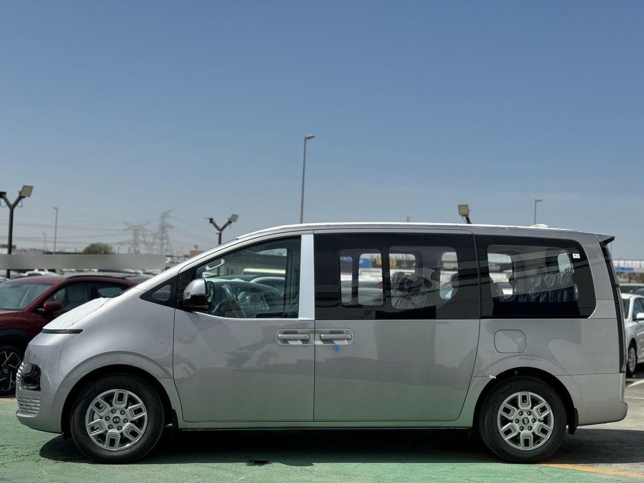 هيونداي ستاريا COMFORT HYUNDAI STARIA 2.2L ( DSL) - 2025