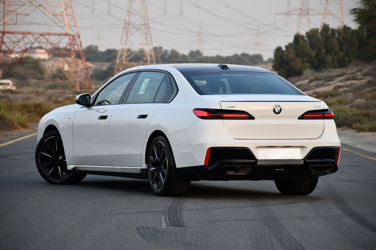 بي أم دبليو 735i BMW 735I  M KIT 2026  GCC