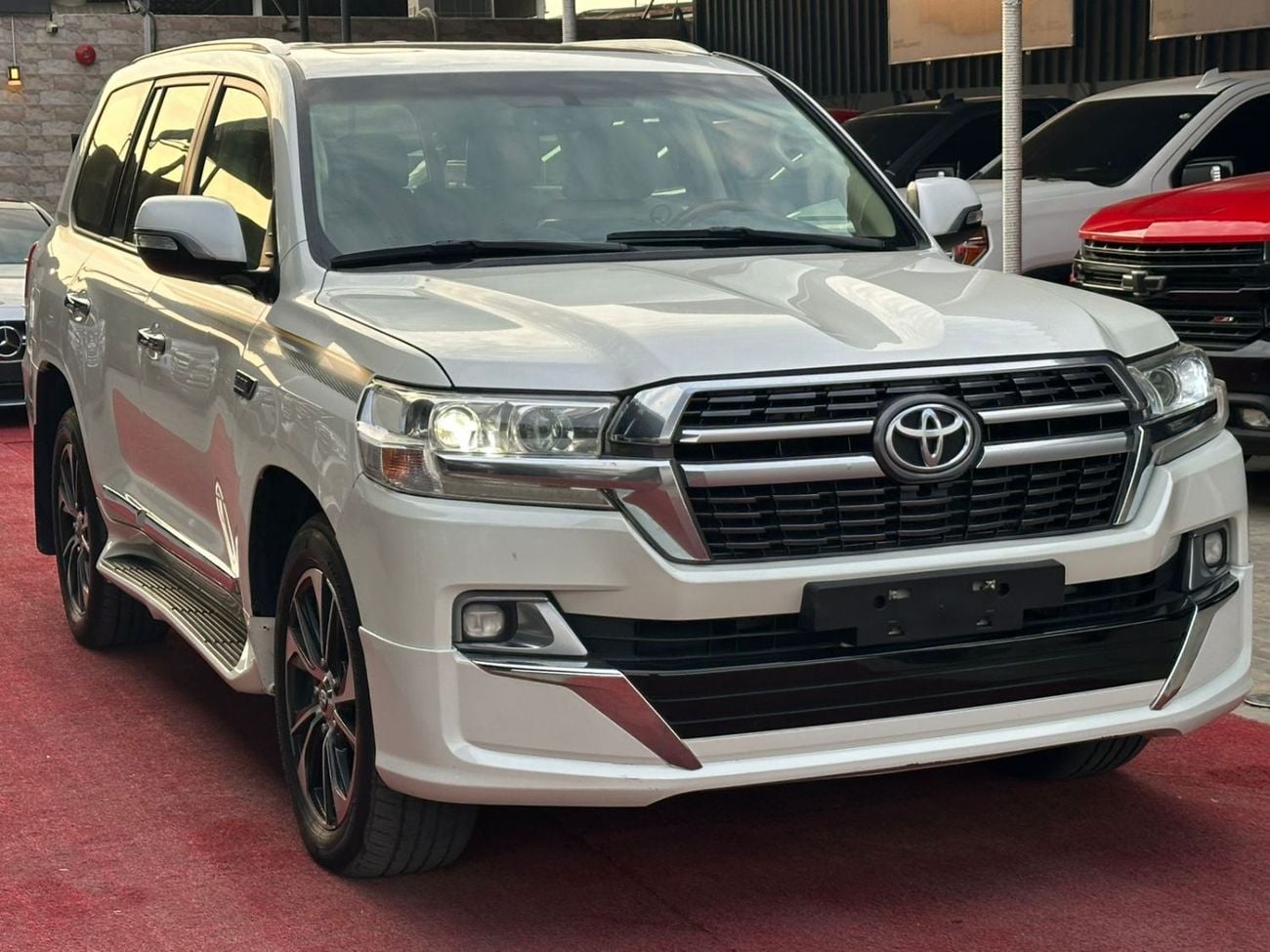 Toyota Land Cruiser VXR 4.6L 4WD