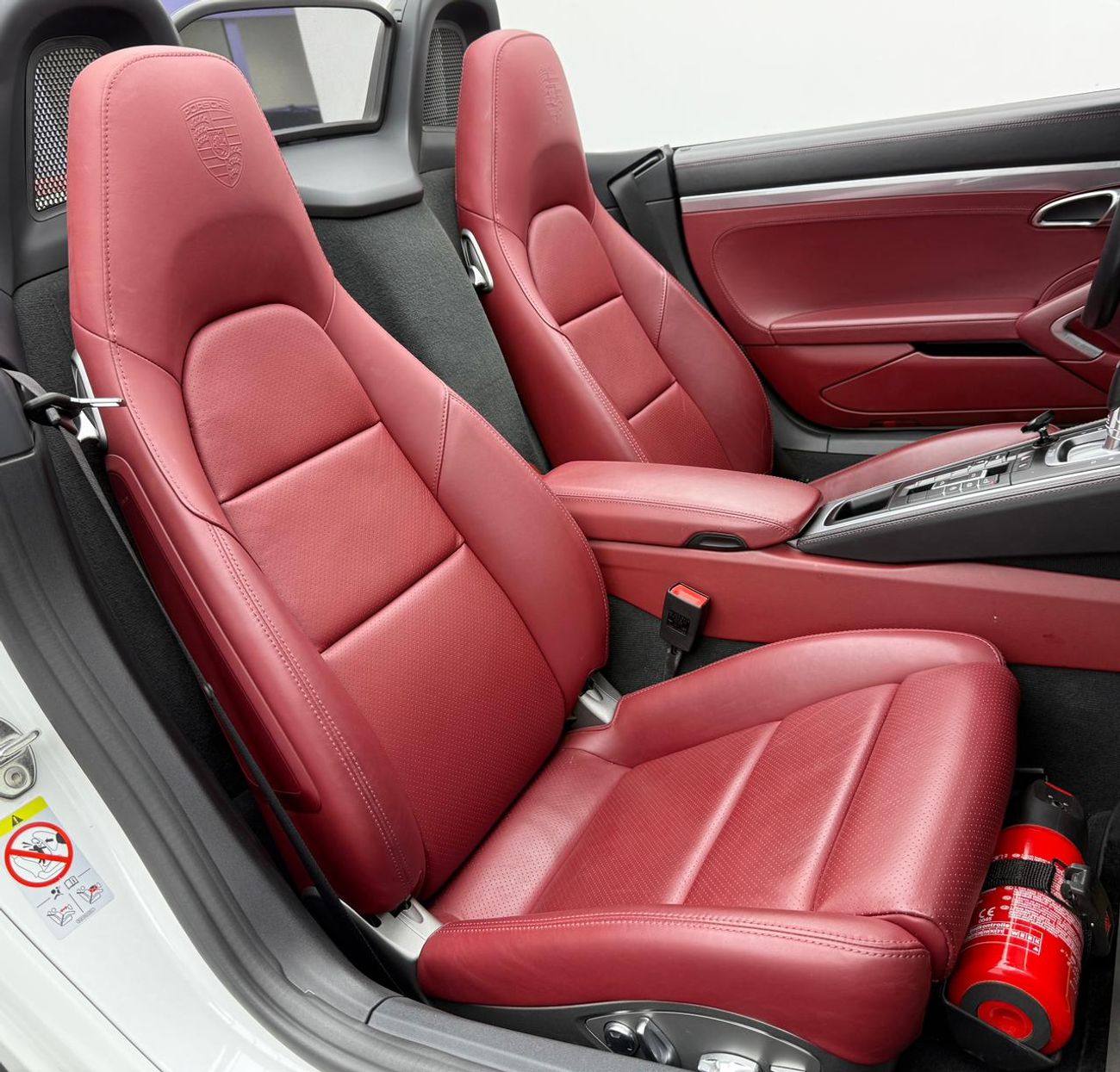 بورش بوكستر 718 2023 Porsche 718 Boxster, Warranty, Full Porsche Service History, Excellent Condition, GCC