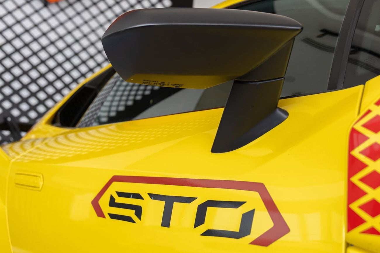 لامبورغيني هوراكان Lamborghini Huracan STO | Warranty Available | 2022