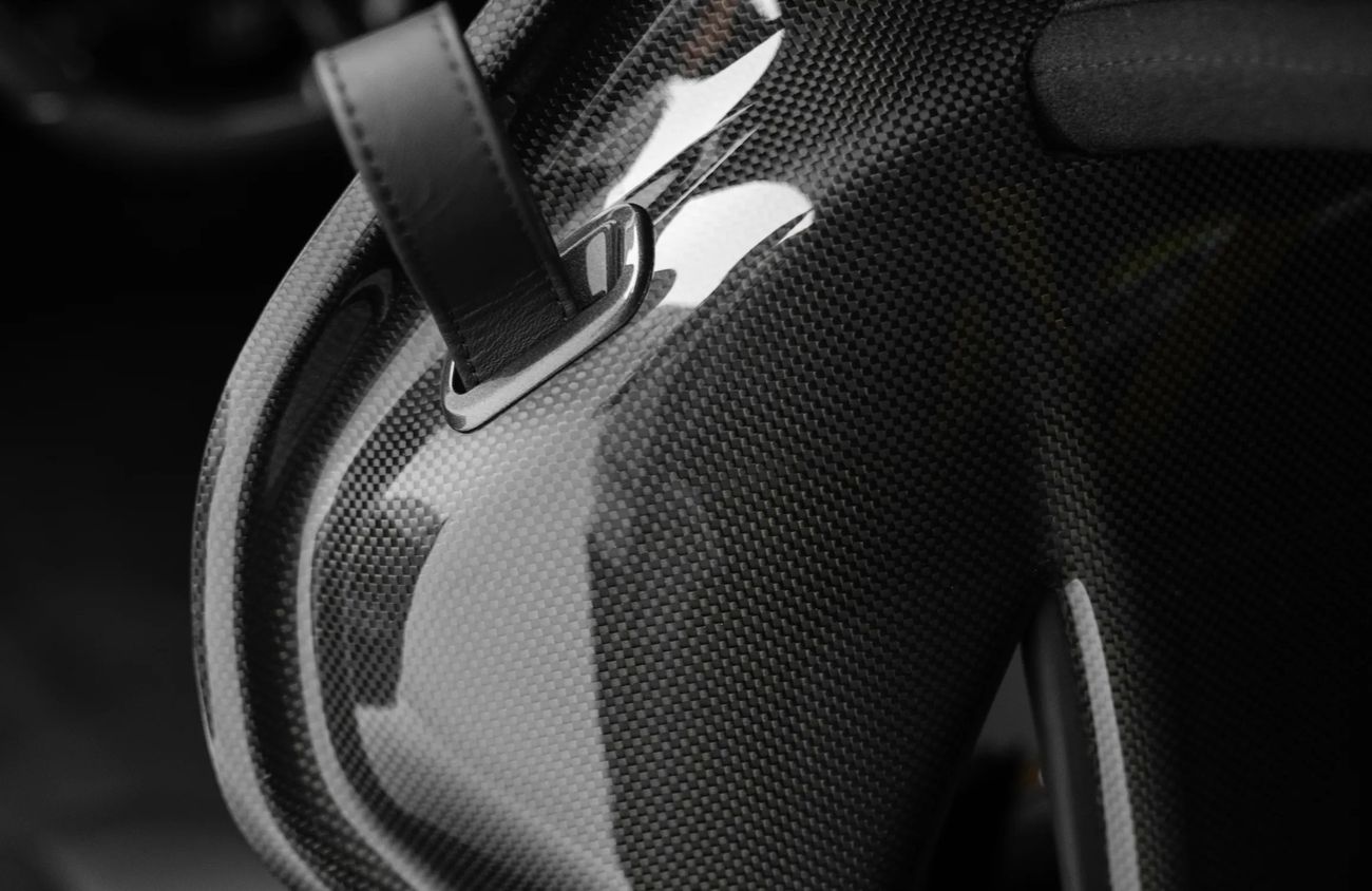 فيراري SF90 ستراديل 4.0L V8 Twin-Turbocharged Engine + eMotor