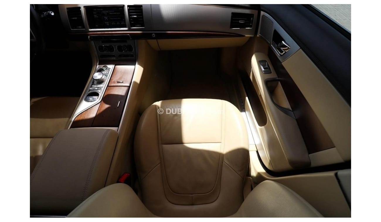 Jaguar XF Luxury X250