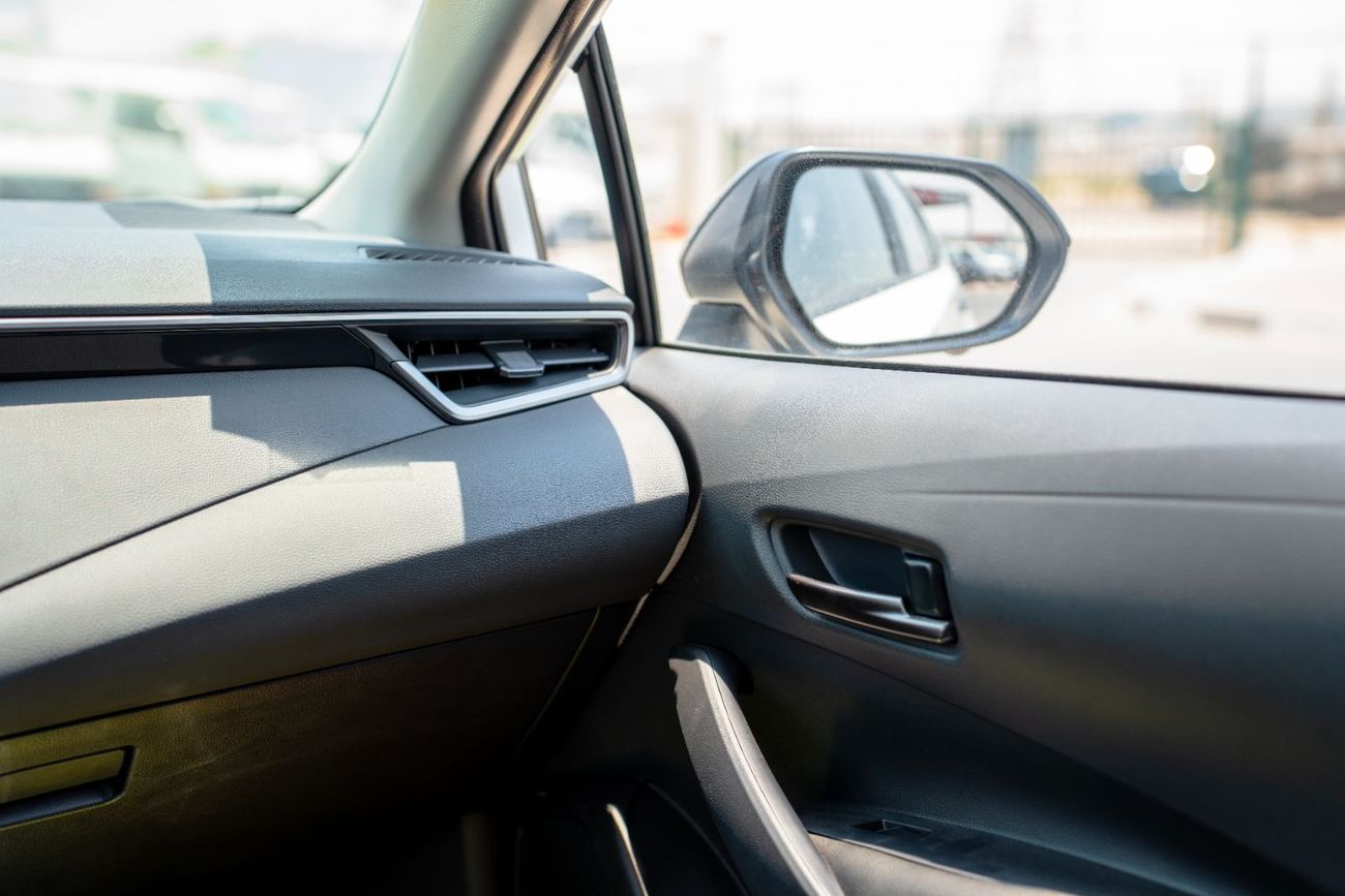 تويوتا ليفين تويوتا ليفين سبورت 2025 النسخة السوداء 1.8 لتر هجين