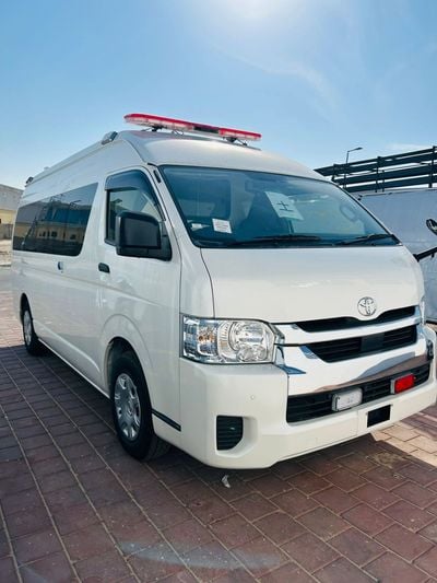 تويوتا هاياس Van High Roof 2.8L (174 HP) A/T