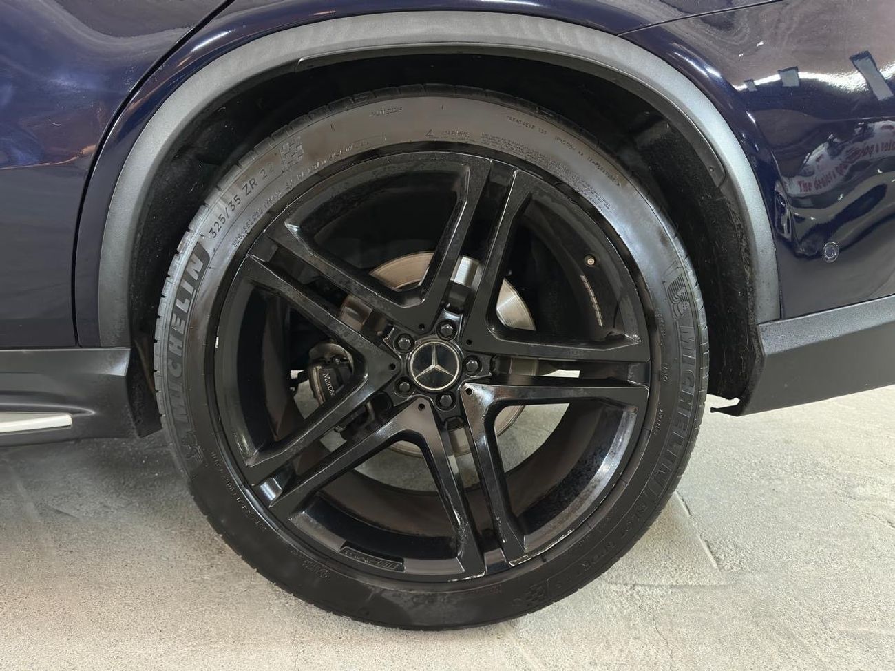 مرسيدس بنز GLE 43 AMG Coupe 3.0L MERCEDES GLE 43 AMG COUPE 2017 | CAVANSITE BLUE PAINT | DESIGNO PACKAGE | CARBON INTERIOR