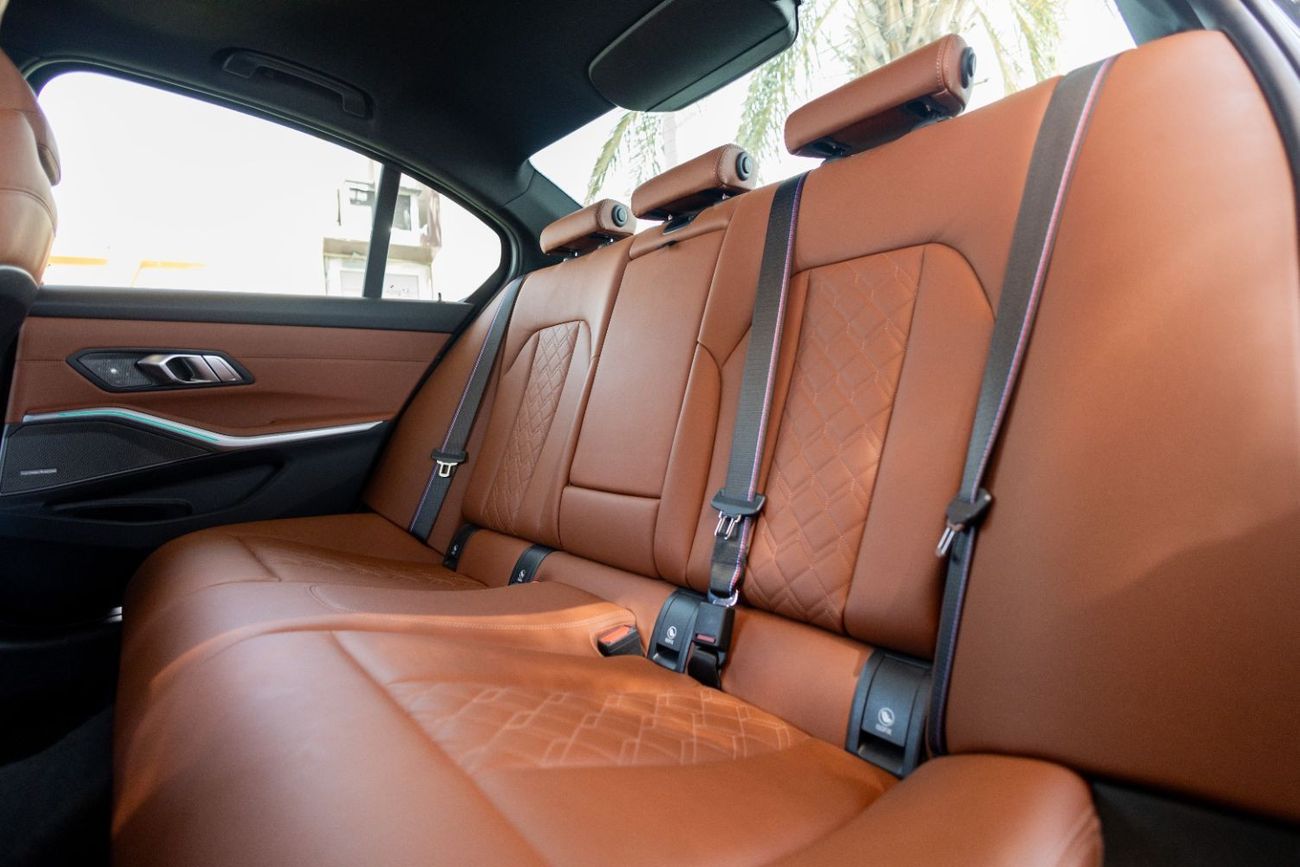 بي أم دبليو M340i BMW M340i xDrive 2020 GCC under Agency Warranty and Service Contract with Flexible Down-Payment.