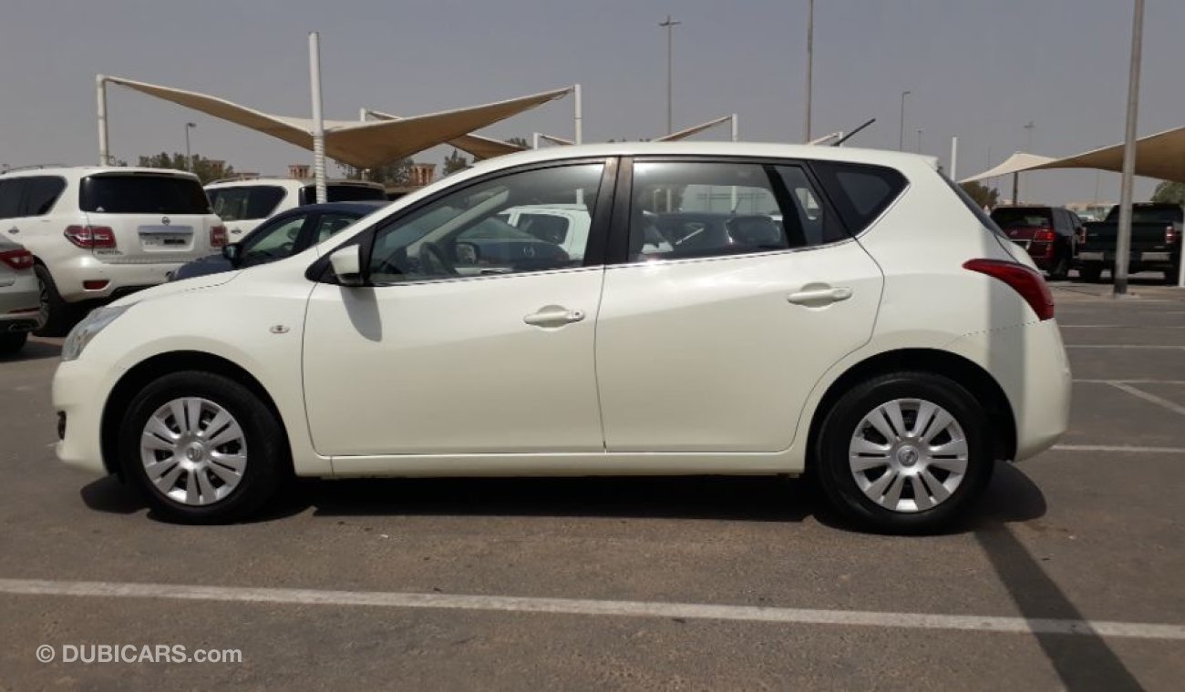 Nissan Tiida السيارة نظيفه جدا بحاله ممتازه بدون حوادث ضمان شاسيه جير ماكينه