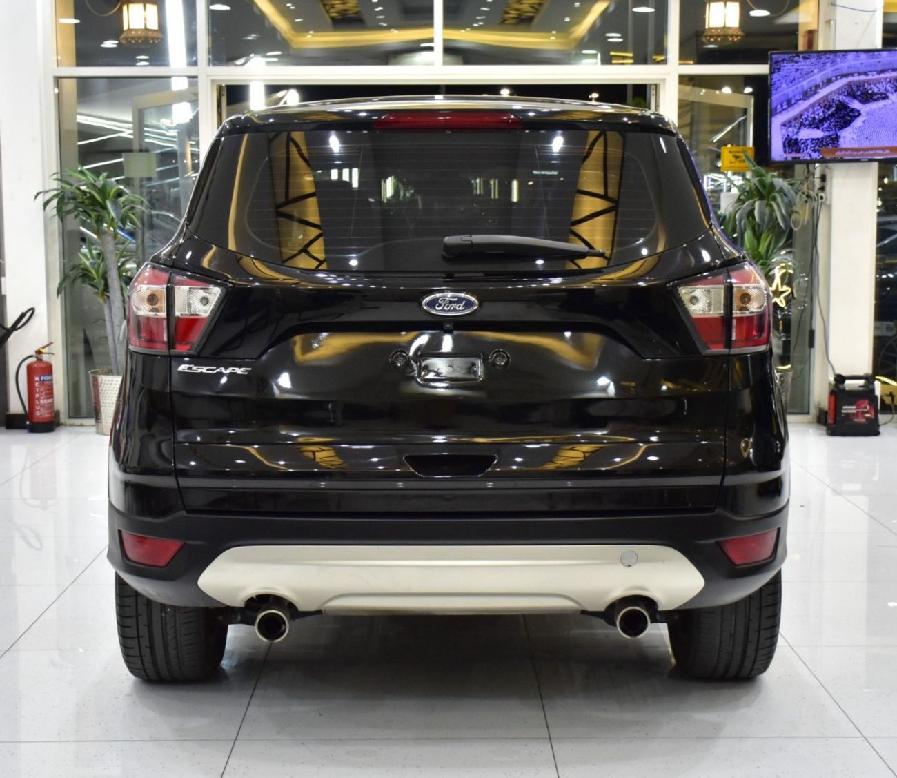فورد إيسكاب EXCELLENT DEAL for our Ford Escape ( 2018 Model ) in Black Color GCC Specs