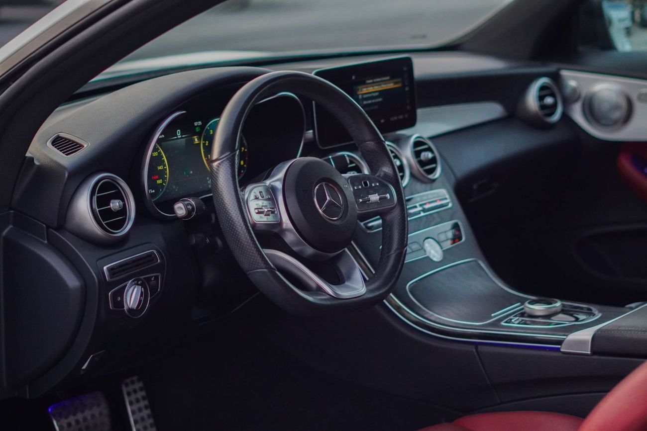 مرسيدس بنز C 300 كوبيه