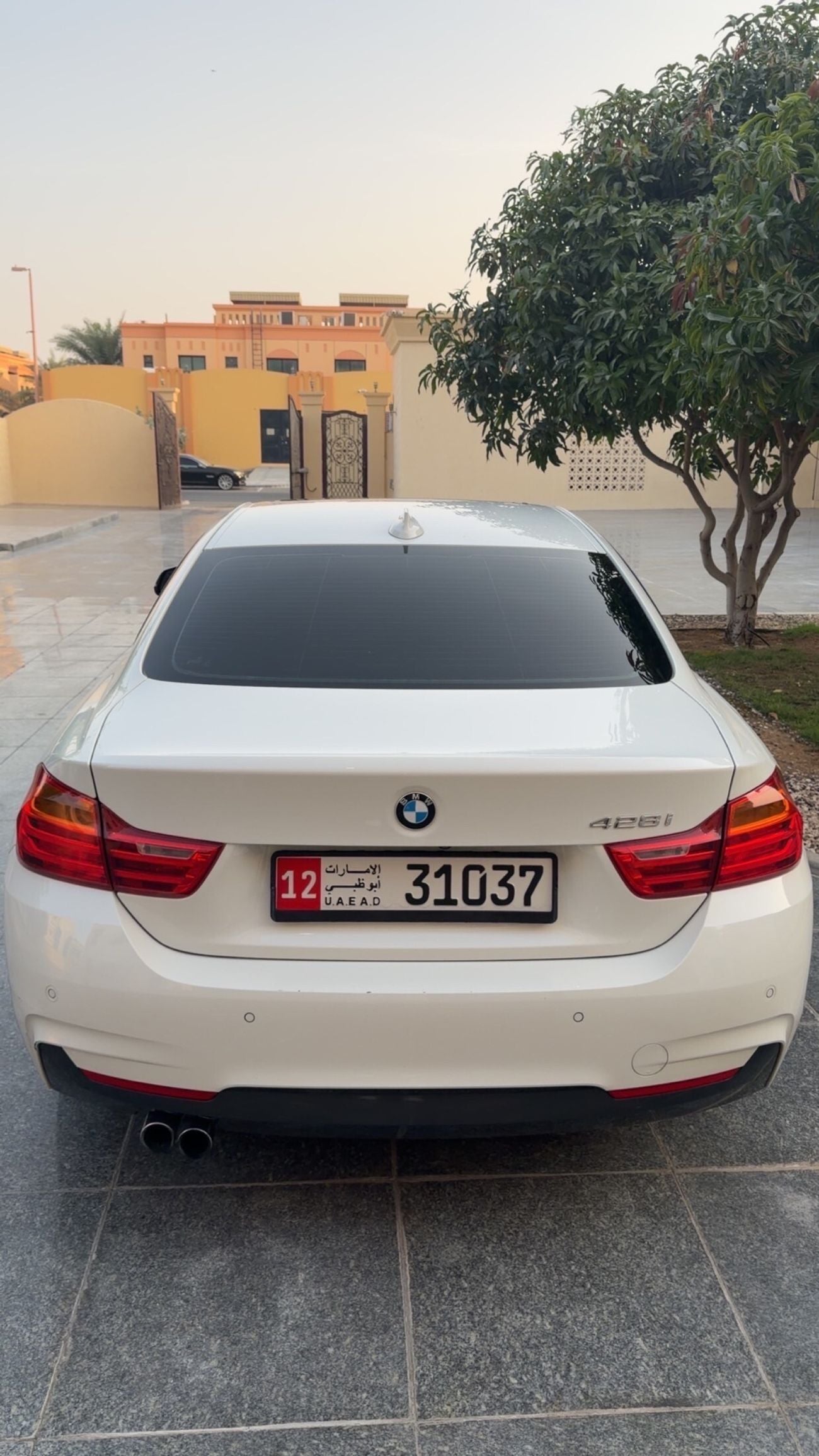 بي أم دبليو 428i